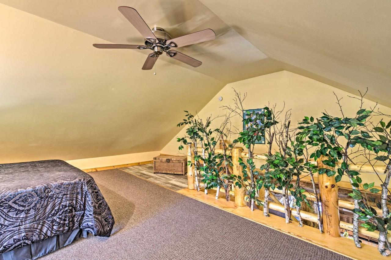 Honey House Cabin - A Quiet Countryside Retreat! Nappanee Экстерьер фото