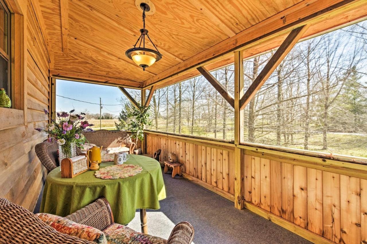 Honey House Cabin - A Quiet Countryside Retreat! Nappanee Экстерьер фото
