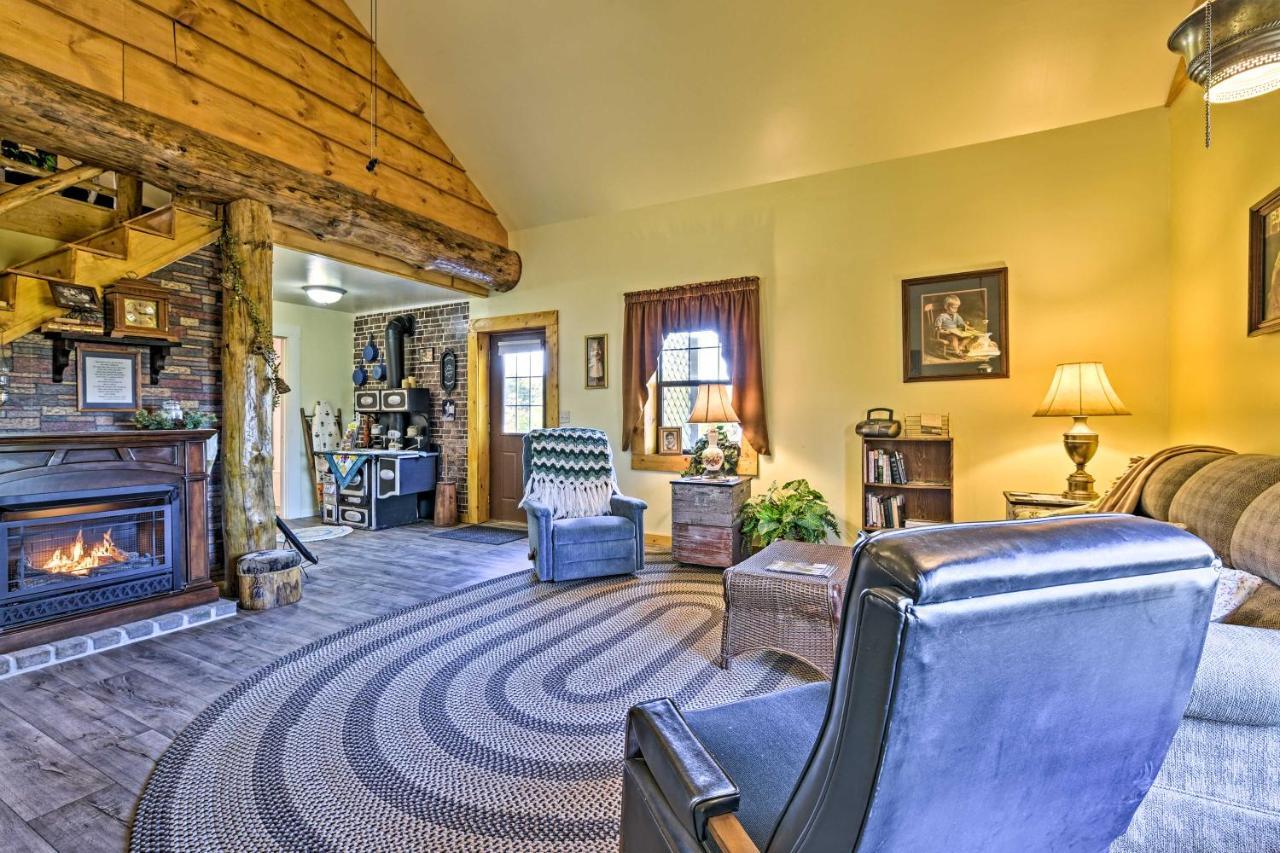 Honey House Cabin - A Quiet Countryside Retreat! Nappanee Экстерьер фото