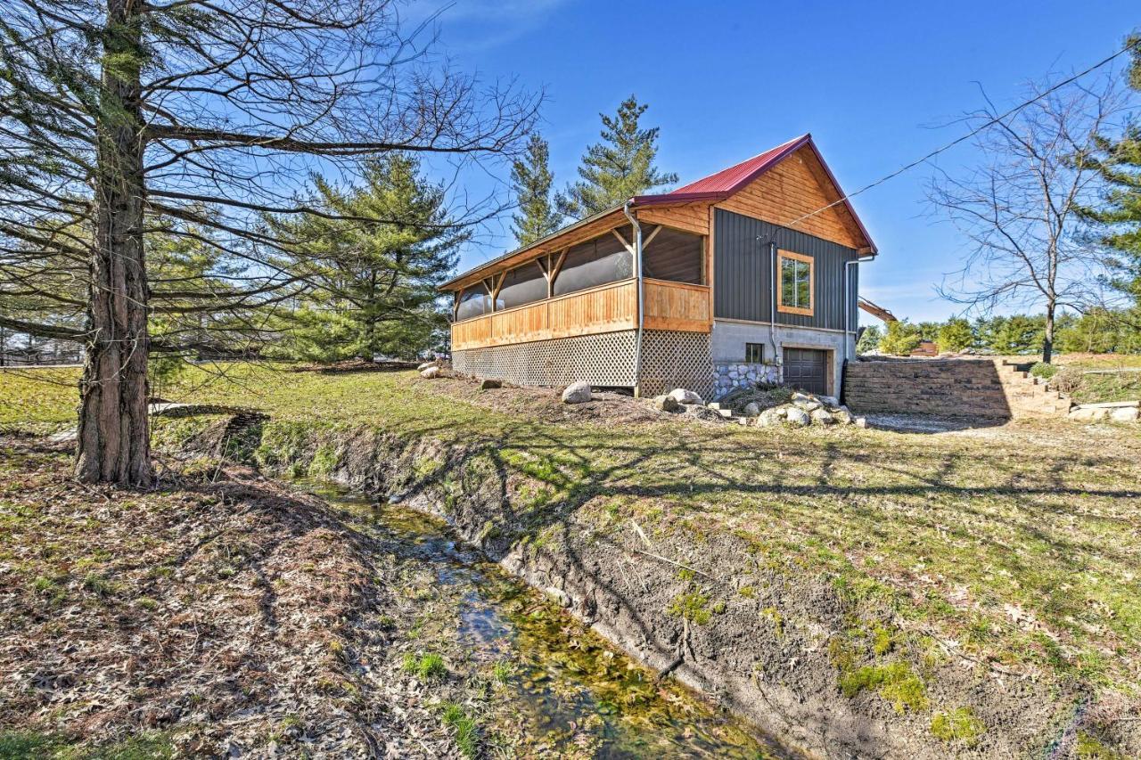 Honey House Cabin - A Quiet Countryside Retreat! Nappanee Экстерьер фото